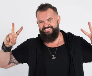 Konrad Baum - kim jest uczestnik Debiutów w Opolu? Był blisko wygranej w innym programie 