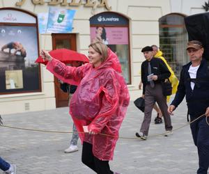 Lubelska Piesza Pielgrzymka na Jasną Górę 2024. Pątnikom deszcz niestraszny!