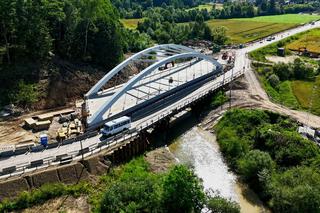 Most w Kobylcu (gmina Łapanów) na DW 966