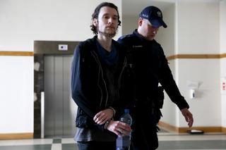 Nie jestem winny zamordowania mojej matki ale jestem winny jej śmierci. Karl znów zeznaje w sprawie morderstwa Amerykanki 