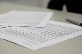 Deportacja uczestników burd na koncercie Maksa Korża. Co zmienia wniosek o ochronę międzynarodową?