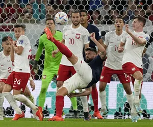 Polska – Francja: Gol Oliviera Giroud. Niewykorzystana sytuacja się zemściła [WIDEO]