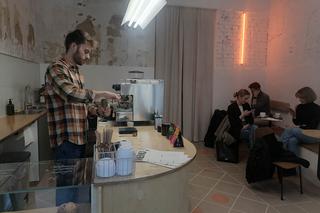 Nowa kawiarnia w centrum Lublina. Wcześniej był tu sklep mięsny. Dziś jest Miejska