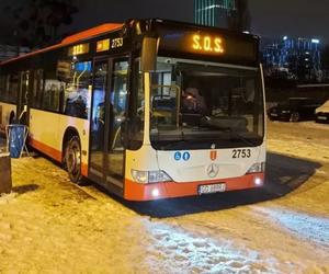 Autobus SOS na gdańskich ulicach. Jeździ i pomaga bezdomnym