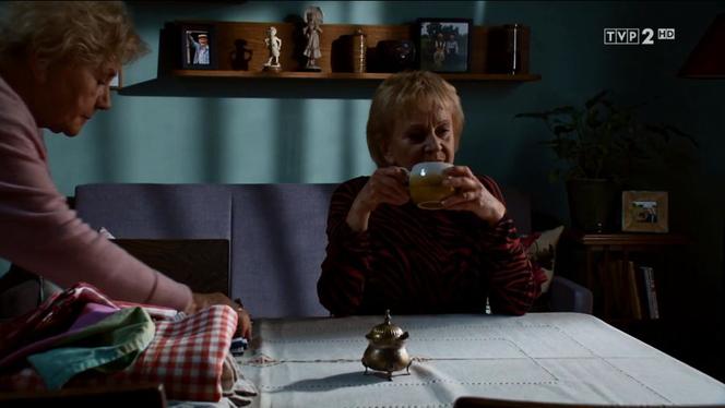 M jak miłość, odc. 1457. Barbara (Teresa Lipowska), Kisielowa (Małgorzata Różniatowska)