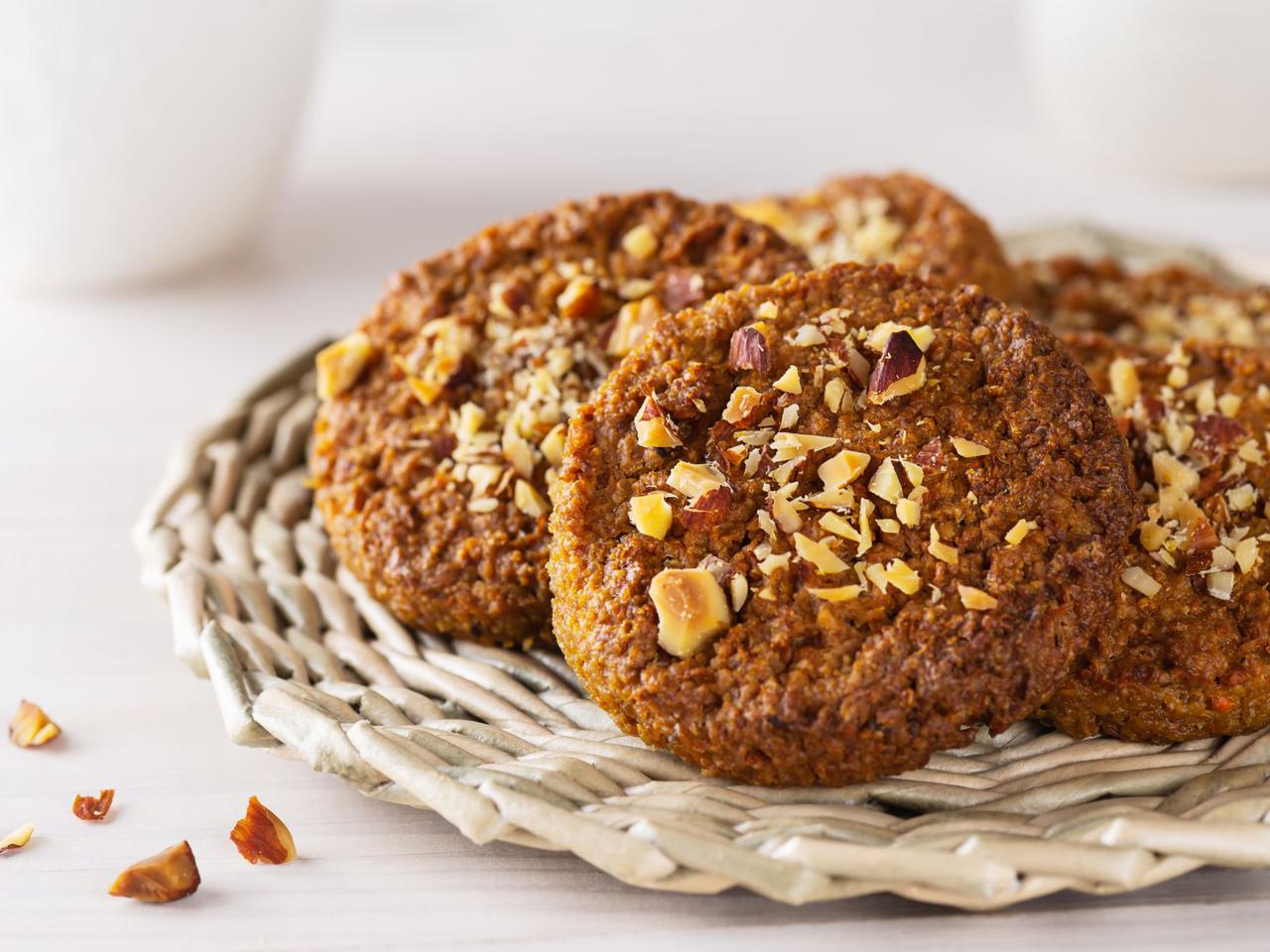 Ciasteczka marchewkowo-fistaszkowe - wytrawna przekąska na chrupko