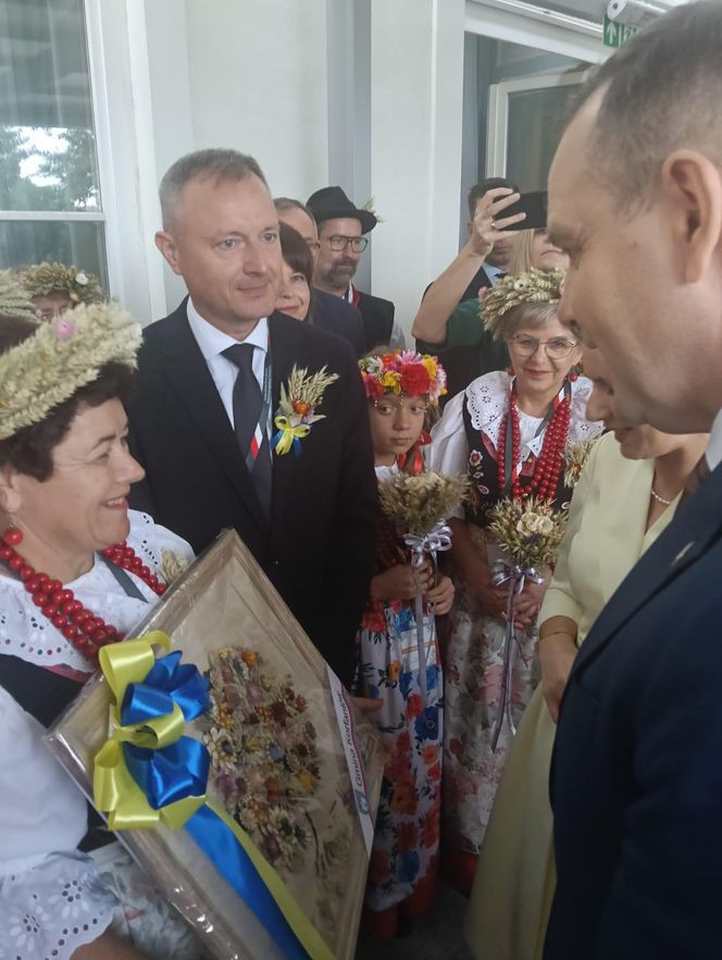 Koło Gospodyń Wiejskich w Puszynie na Dożynkach Prezydenckich w Warszawie