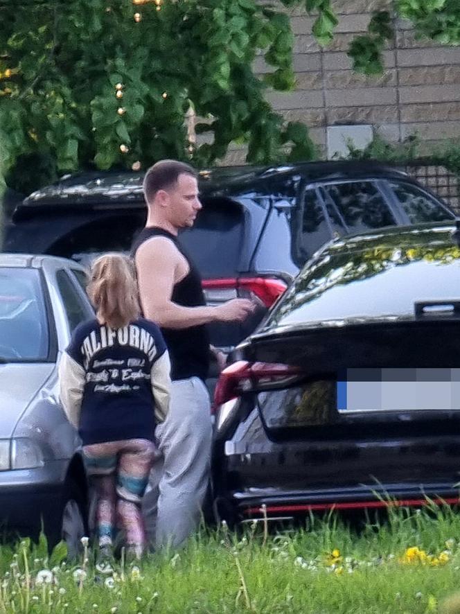 Marcin Hakiel szykuje córeczkę do komunii