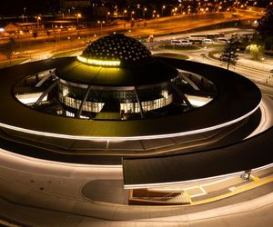 Dworzec autobusowy w Kielcach. Popularne ufo