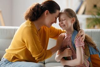 Jak ułatwić dziecku początki w szkole? Nauczycielka ma szokującą radę  