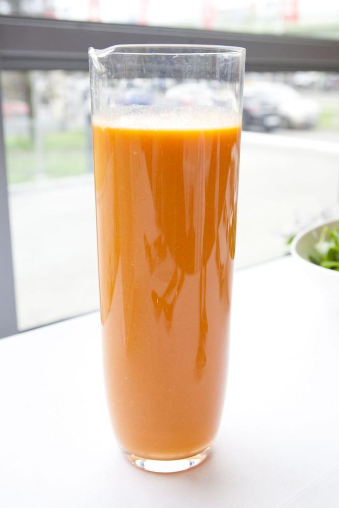 Karotka z mango: przepis na koktajl z nasionami chia