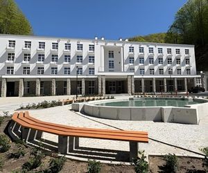 Dziesiątki lat w ruinie. Odradza się serce małopolskiego uzdrowiska