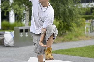 Xavier Wiśniewski na planie nowego teledysku