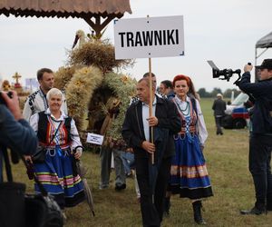 Korowód dożynkowy na dożynkach wojewódzkich 2025 w Świdniku