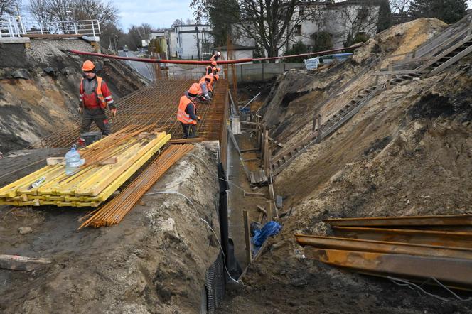 W Tarnowskich Górach powstaje tunel pieszo-rowerowy