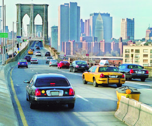 Korkowe namiesza na nowojorskich mostach