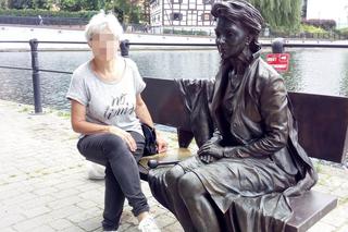 Horror na spokojnych działkach w Bydgoszczy. Syn udusił plastikową taśmą matkę