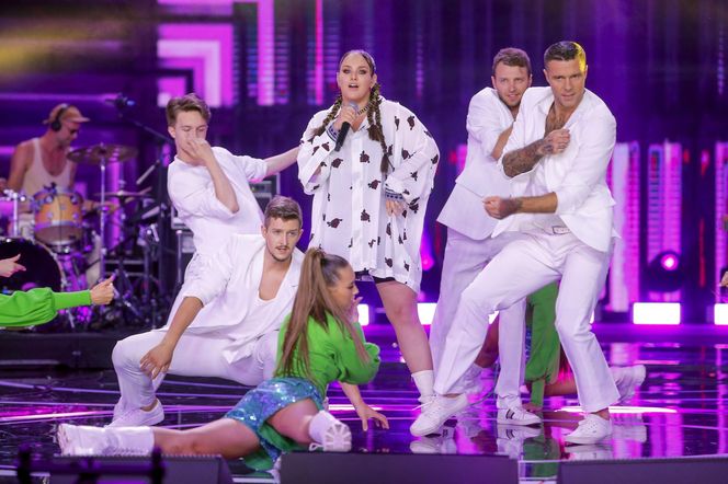 Ewa Farna lubi włosowe eksperymenty. Tak się zmieniała jej fryzura