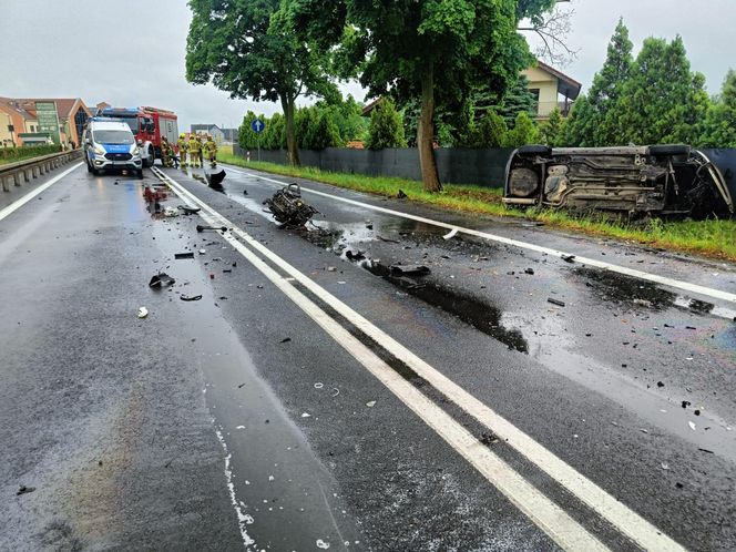 Wypadek na DW 309 koło Leszna. Zderzyły się dwa samochody