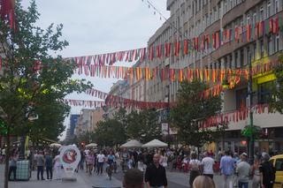 Tłumy na Piotrkowskiej. Zobacz, jak wygląda wizytówka Łodzi podczas urodzin miasta [ZDJĘCIA]