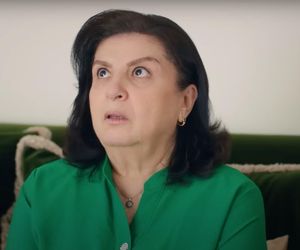 Tymczasem Cavidan wpadnie pod samochód. 