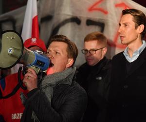 Politycy PiS protestowali w Gdańsku. Sprzeciwiali się polityce Donalda Tuska