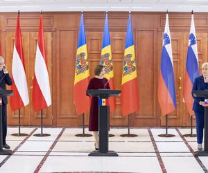 Pies prezydent Mołdawii pogryzł prezydenta Austrii! Skandal na salonach