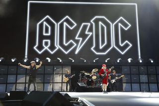 Koncert AC/DC w Warszawie (4.07.2025) - część druga. Organizatorem koncertu jest Live Nation