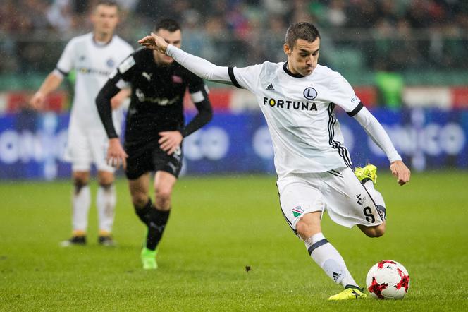Legia - Lechia 15.10.2017: Transmisja TV i ONLINE. Gdzie oglądać za darmo?