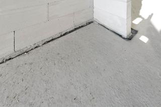 murowane ściany działowe - pierwsza warstwa