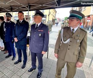 W Rybniku na rynku odbyło się ślubowanie klas mundurowych [ZDJĘCIA]