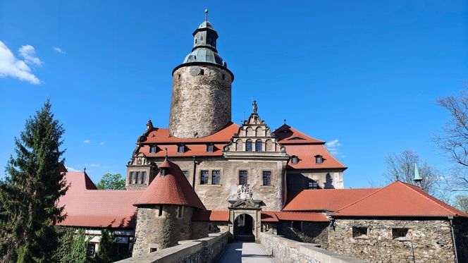 Najbardziej tajemniczy zamek w Polsce. Ta studnia kryje makabryczną legendę