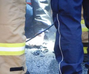 Ostatnie Pokolenie przykleiło się do jezdni na S8. Strażacy musieli skuć asfalt