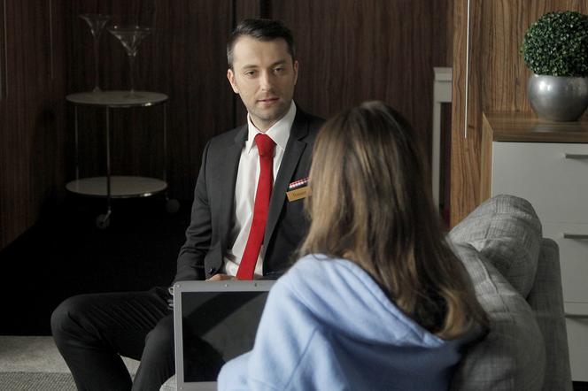 Hotel 52 sezon 7. Tomasz Rusiecki (Filip Bobek)