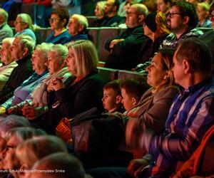 Jesienny koncert Zespołu Pieśni i Tańca Świerczkowiacy w Centrum Sztuki Mościce