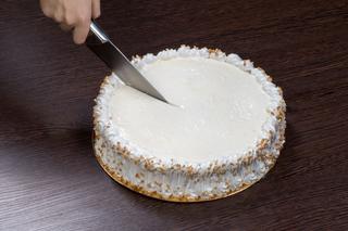 Nugatowa przyjemność - efektowne ciasto, również dla poczatkujących