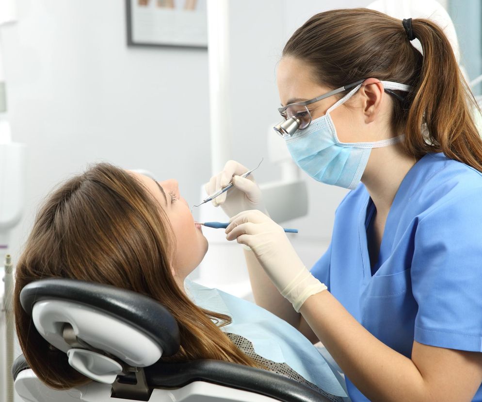 Leki na odchudzanie a problemy z zębami? Dentyści ostrzegają przed nowym skutkiem ubocznym