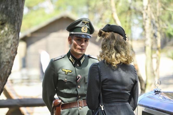 Zatoka szpiegów. Franz Nuemann (Bartosz Gelner), Wiktoria Supryn