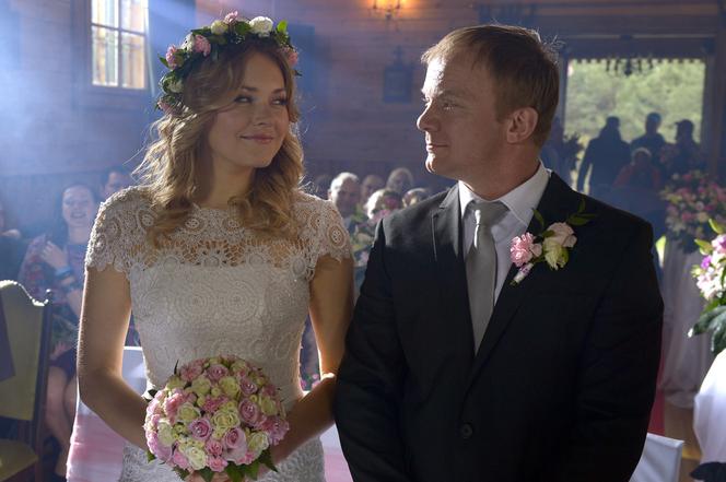 To nie koniec świata odcinek 26 Ula (Magdalena Lamparska) Darek (Eryk Lubos)