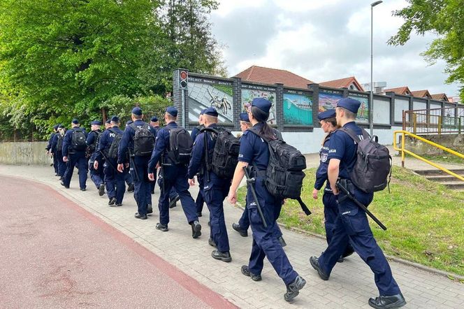 Dodatkowe policyjne patrole słuchaczy Szkoły Policji w Słupsku