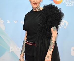 Krzan pokazała majtki, a Krupińska wyglądała jak syrenka. Tłum gwiazd na Top of the Top Sopot Festival 2025