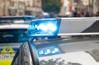 Wypadek radiowozu w centrum Warszawy. Czterech policjantów trafiło do szpitala