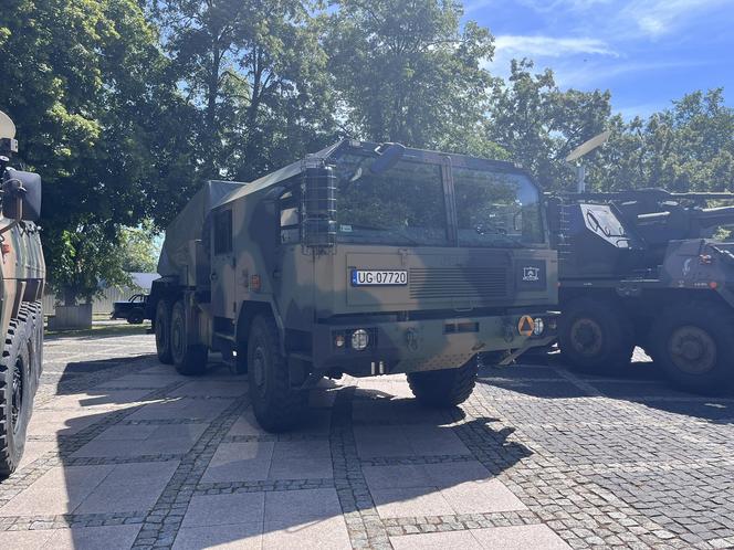 Piknik wojskowy w centrum Gorzowa! Ciężki sprzęt pojawił się na Placu Grunwaldzkim