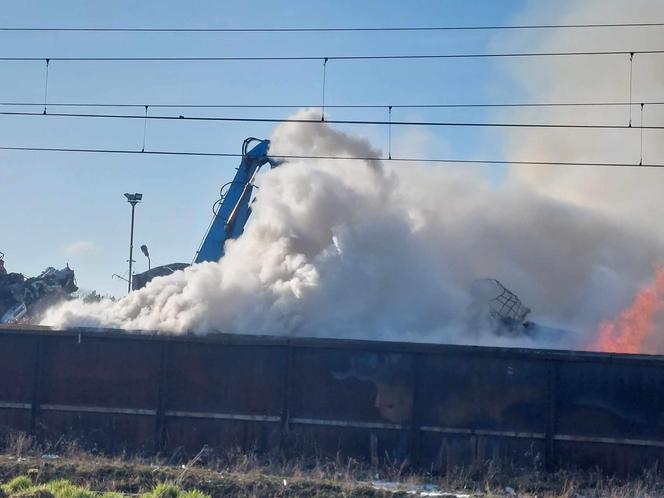 Pali się składowisko odpadów w Przysiece Polskiej