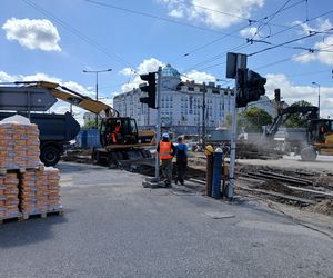 Tramwajowy remont pl. Zawiszy w Warszawie