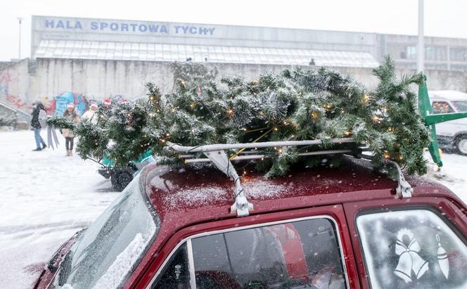 Parada Świątecznych Samochodów w Tychach