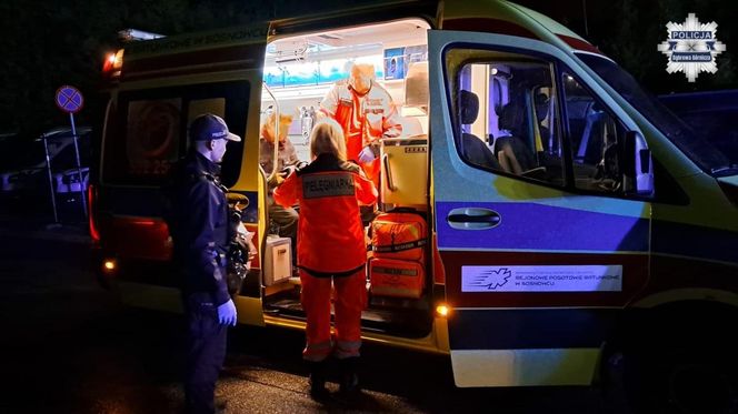 Dąbrowa Górnicza: 32-latek uciekał przed trzema oprawcami i wpadł w jeszcze większe bagno. Dosłownie