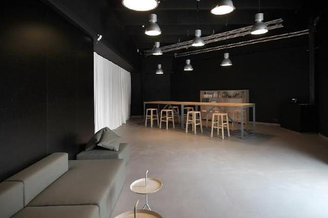 Showroom projektu medusagroup; sala przeznaczona do organizacji warsztatów
