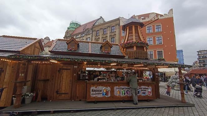 Jarmark Świętojański już działa! Zobacz, jak wygląda teraz wrocławski Rynek