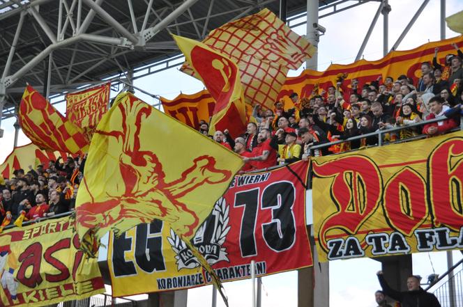 Korona Kielce - Jagiellonia Białystok. Żółto-czerwone derby w obiektywie